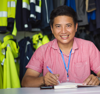 Vietnamese-workers-1 (1)